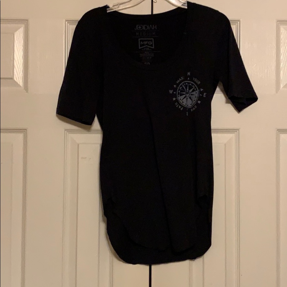 Black Tee